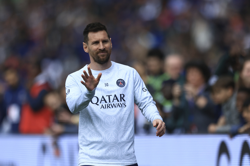 nuevodiaenlinea's tweet photo. #NuevoDía | 🗣️Messi dirá chao a @PSG_espanol el sábado.
#LionelMessi #Messi #MessiPSG #PSG
#Galtier #LioMessi #NoticiasFalcón
Más información AQUÍ 👇
https://t.co/AeYfD8VEEw https://t.co/BnHCQK83Kg
