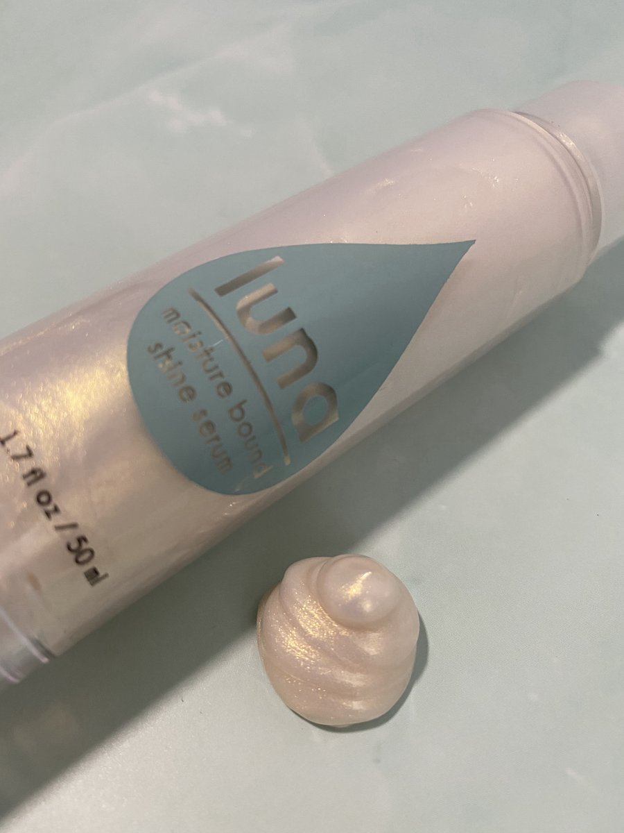 SolPotion's tweet photo. ✨ SALE ✨ Save 25% Luna Shimmer Serum - This obsession-worthy serum is all about highlighting your best assets and putting your body in the best light. Use Code: LUNA25 - https://t.co/siGeSngVbL https://t.co/0ipQr8b6nu