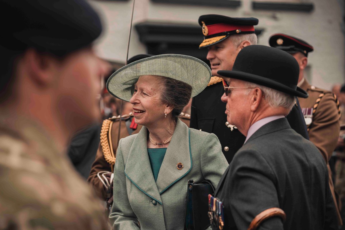The Princess Royal today joined the Royal Logistic Corps as they celebrated their 30th anniversary with a freedom parade in Winchester.

HRH is Colonel-in-Chief of @UKArmyLogistics, which provides logistic support functions to the @BritishArmy.

🔗 royal.uk/news-and-activ…