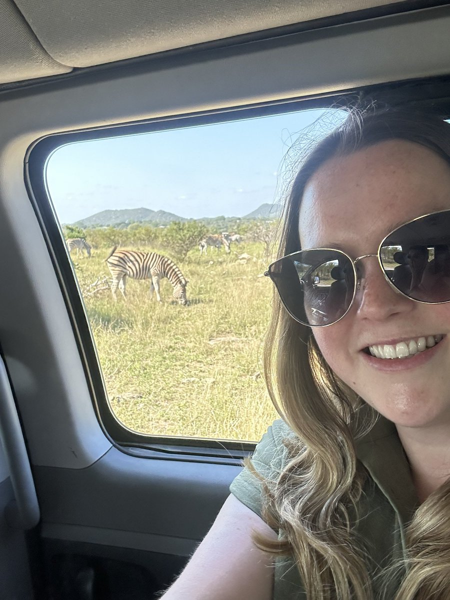 siobhanking6's tweet photo. I’m taking a little break from society and what better place to do so than the African Savanna. It’s truly magical and beautiful here, I might not want to go back. #SouthAfrica #Krugernationalpark #onceinalifetime #big5 https://t.co/scTl3HsEOx