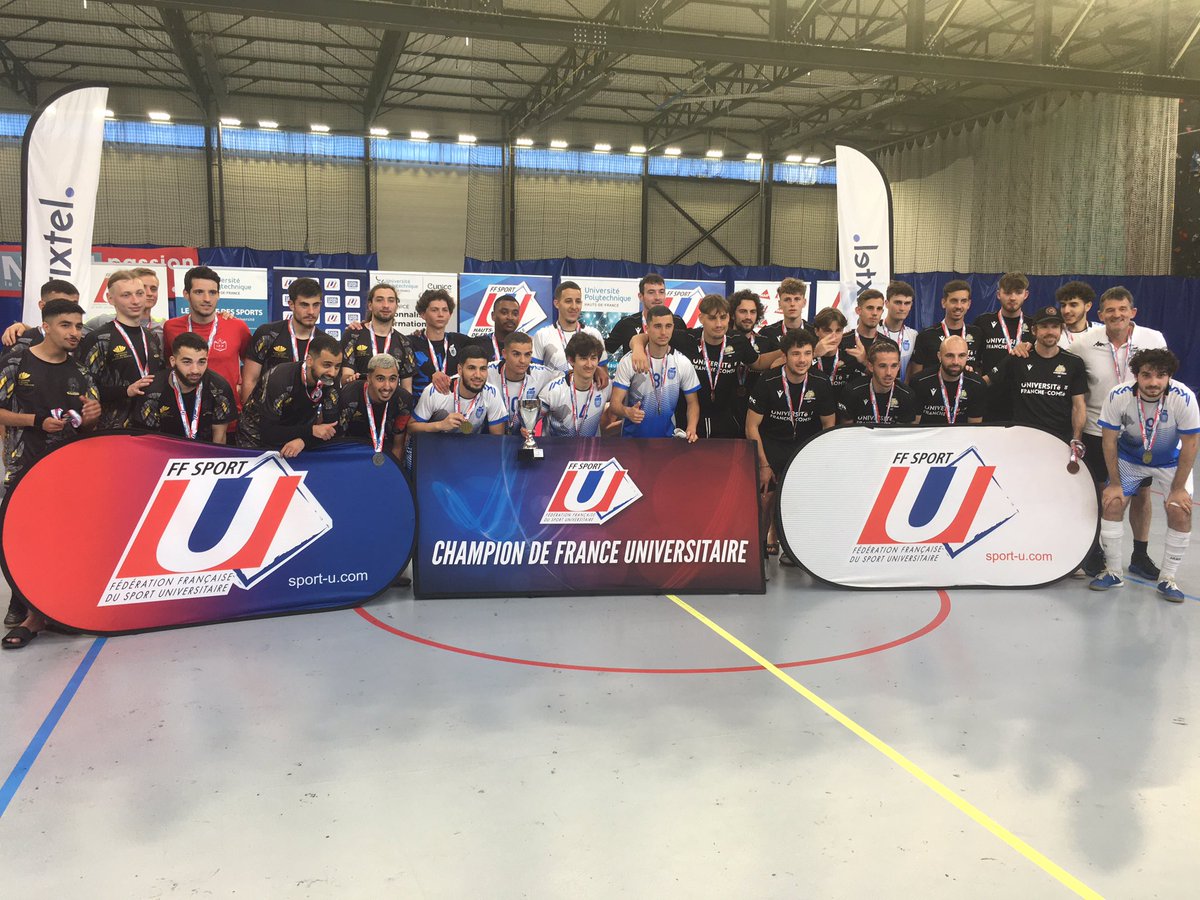 France_Futsal_c's tweet photo. #CFUFutsal2023 - Les universités de #Nantes et #Lyon ont été sacrées championnes de France 🇫🇷 @FFSportU cet après-midi à #Valenciennes !
Chez les féminines, les Nantaises ont détrôné les tenantes de l’@UphfOfficiel en demies puis les filles de l’@ULCO_Univ en finale (1-0) tandis https://t.co/4UH4MuiHas