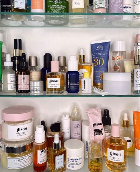 Investing in my skin is the best kind of self-care😌