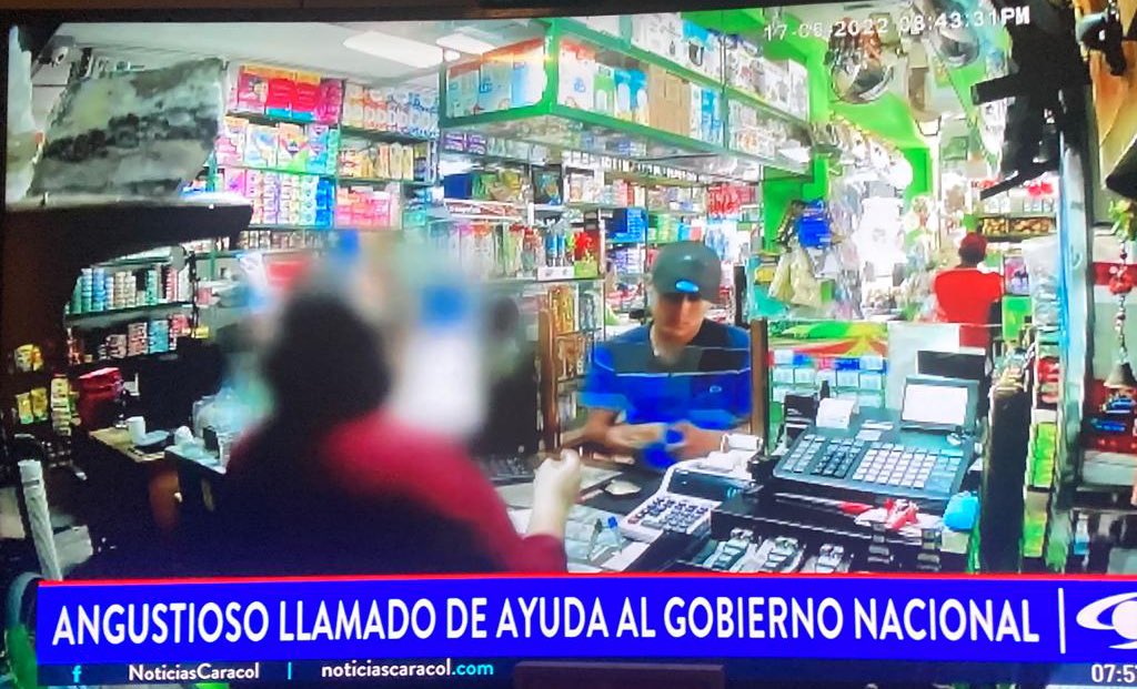 AndresJRendonC's tweet photo. La violencia que se ha apoderado del país, y en particular de Antioquia, ya no la puede tapar ni el Gobierno. Tampoco combatirla, al parecer. 

Sin embargo, la situación no se resuelve atacando a un Presidente equivocado, dogmático y radical como @petrogustavo .

Abro hilo 🧵 https://t.co/92xXqcRoKZ
