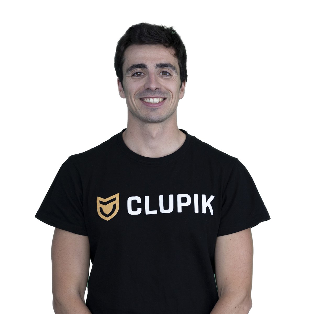 🙋‍♂️  ¡𝗘𝗹 𝗻𝗼𝘃𝗲𝗻𝗼 𝗲𝗽𝗶𝘀𝗼𝗱𝗶𝗼 "𝗖𝗹𝘂𝗽𝗶𝗸, 𝗹𝗮 𝘁𝗲𝗰𝗻𝗼𝗹𝗼𝗴í𝗮 𝗮𝗹 𝘀𝗲𝗿𝘃𝗶𝗰𝗶𝗼 𝗱𝗲𝗹 𝗳𝘂́𝘁𝗯𝗼𝗹" 𝗱𝗲 𝗻𝘂𝗲𝘀𝘁𝗿𝗼 𝗽𝗼𝗱𝗰𝗮𝘀𝘁 "𝗘𝗹 𝗤𝘂𝗶𝗻𝘁𝗼 𝗖𝗼́𝗿𝗻𝗲𝗿" 𝗲𝘀𝘁𝗮́ 𝗱𝗶𝘀𝗽𝗼𝗻𝗶𝗯𝗹𝗲!

🎙 Beñat Bengoetxea

🔝 CMO &amp; Partner en <a href="/ClupikSport/">Clupik</a>