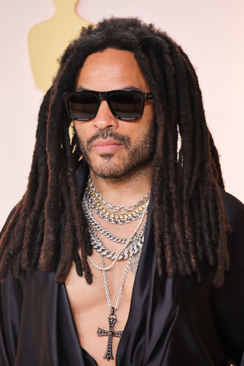 Lenny Kravitz is my MF goal when I get to that age ✨ He is EVERYTHING! #RandomThoughts