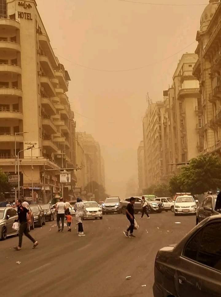 omarashraf_00's tweet photo. مصر لقتنا مبنبوسش ترابها فقالت تطفحهـوولنا" https://t.co/t7GFh2Z0dD