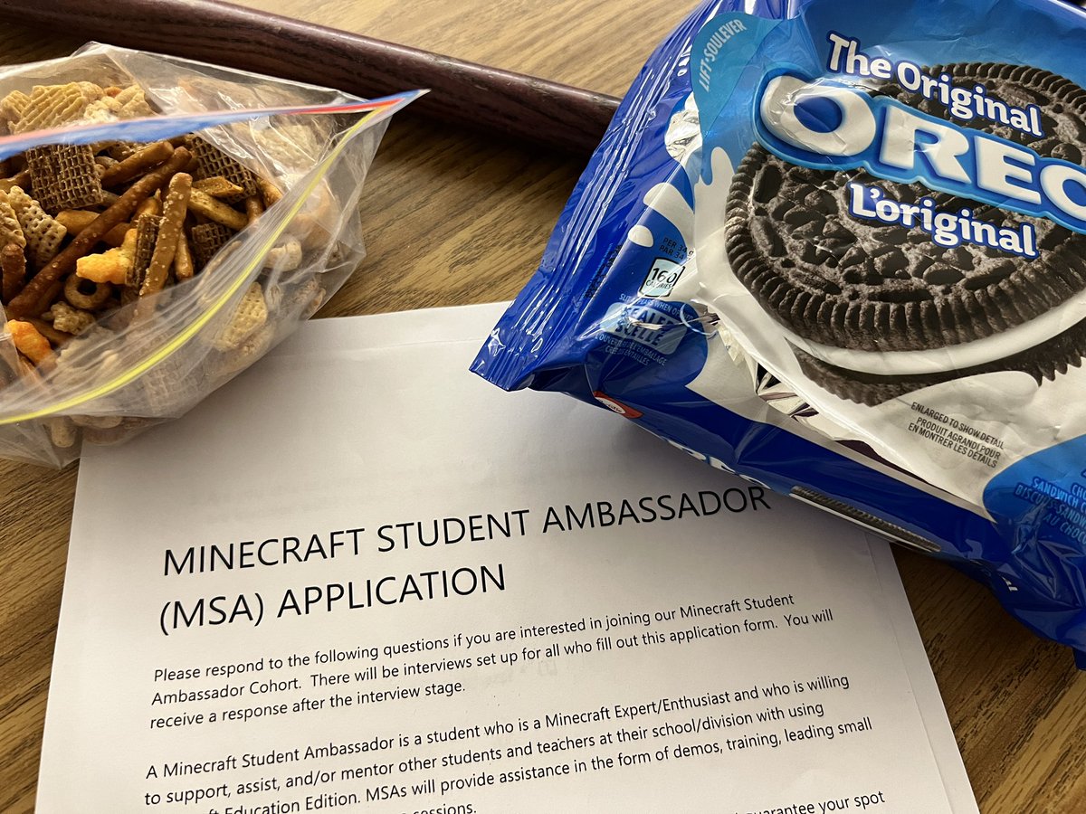 Conducting interviews for new members to join our @PlayCraftLearn #MSA team. Snacks to celebrate after their interview! @EcoleMacneill #mvsd_mb #mieexpert #GlobalMinecraftAmbassador