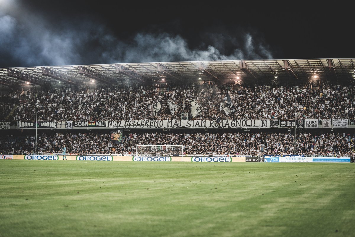 orogelstadium tweet media