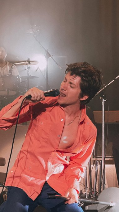 FxjFk-ZWIAAVHLR?format=jpg&name=small