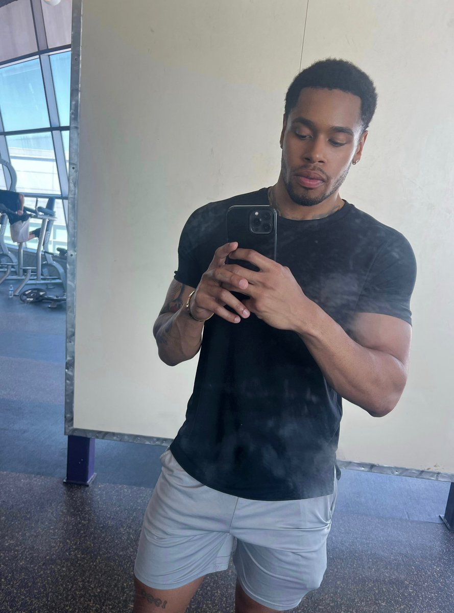 Bubbleazzasia on Twitter: "RT @maybezavion: “Yeahh… its coming together”"