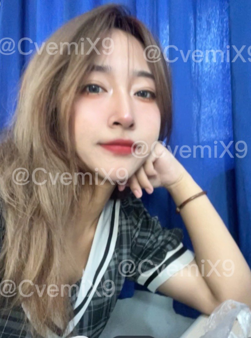 CvemiX9's tweet photo. 来跪舔我（高傲）（不可一世）（吹牛逼） https://t.co/JAo17A5wDk