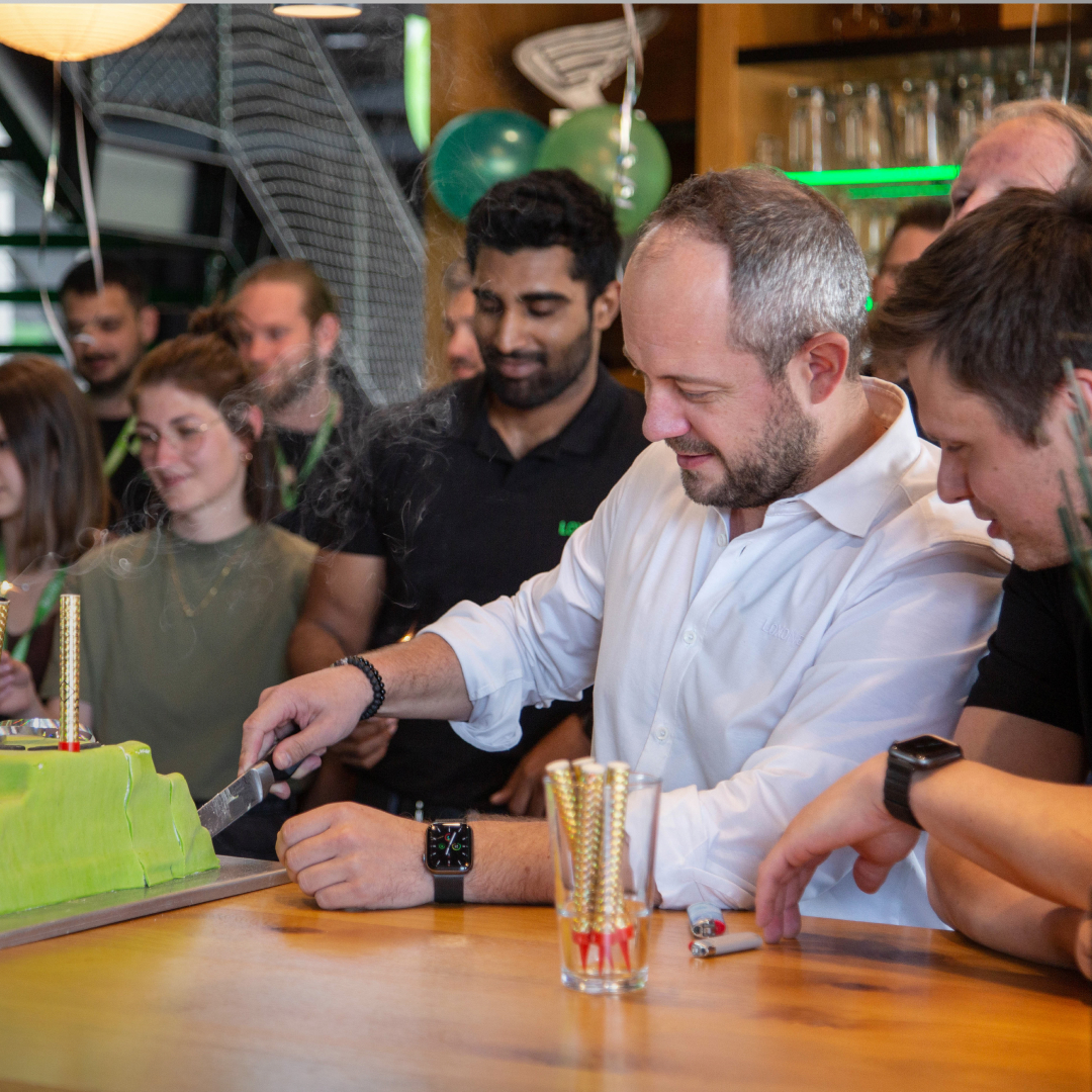 LoxoneUS's tweet image. 🎉 Today, we are celebrating a very special birthday! 🎉 
Our Miniserver, the heart of over 250,000 projects worldwide, is turning 13! 🎂 
Happy Birthday Miniserver! 🎈 Here&apos;s to many more years of innovation.

#Loxone #buildingautomation #Miniserver #birthday