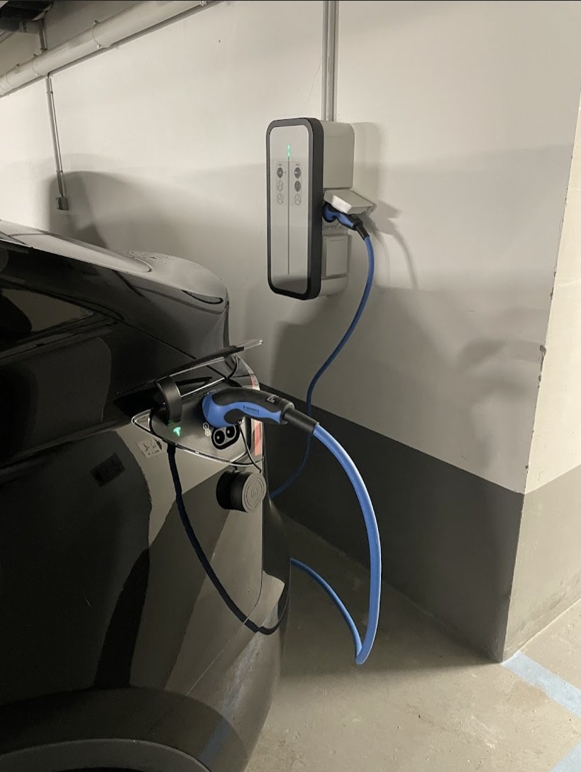 ALLCHARGETECH's tweet image. ⚡ C’est dans cette copropriété à Montreuil , que nos techniciens se sont déplacés pour effectuer l’installation d’une borne de recharge murale @hager🔋 
un projet d’installation de borne de recharge ?
☎️: 09.70.07.07.00
🌍 : allcharge.fr
📧 : Contact@allcharge.fr