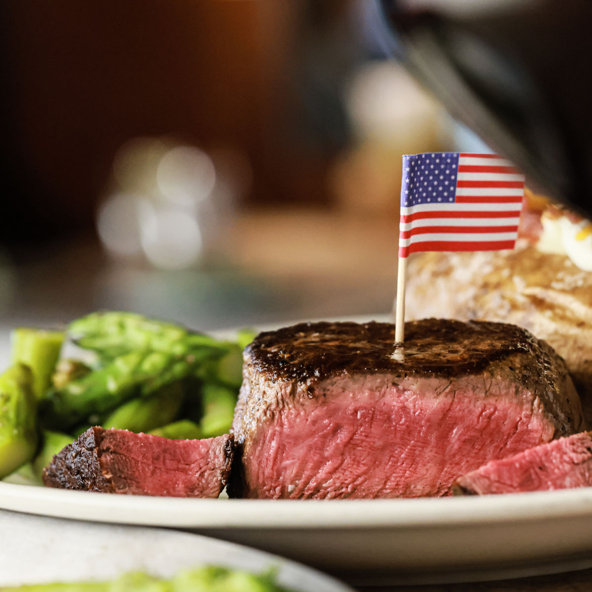 TedMontanaGrill's tweet photo. For all the dads that believe in tough love but tender steaks. Make a reservation to celebrate Father’s Day at Ted’s https://t.co/yOilRz93N6 #OnlyAtTeds https://t.co/yTJZveWQ36
