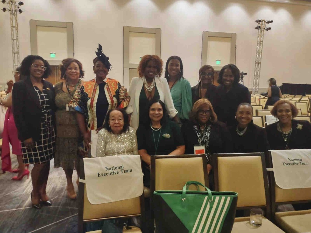 HACLinks's tweet photo. HAC members on the move and making memories at the 46th Western Area Conference 💚🤍🔗 #harborarealinks #haclinks #haclinksinc #walinks #waconference https://t.co/suZWkaA3Bv