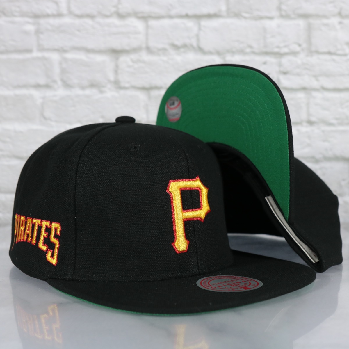 capswagusa's tweet image. Pittsburgh Pirates Cooperstown "Pirates" script side patch Evergreen Pro Variety Pack | Black Snapback Hat
#mitchellandness #capswag #snapbackhat #snapback #pittsburgh #pittsburghpirates #pirates #piratesbaseball #piratesnation