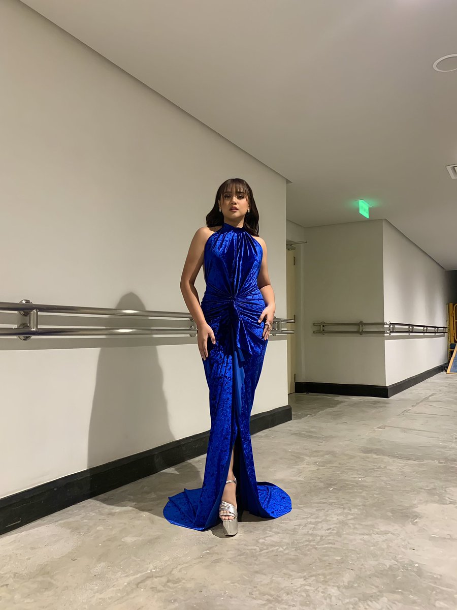 JayLoonyo's tweet photo. Happy birthday sa pinakamamahal kong lodicakes hihi, wish you all the best in life. Take care of your health and voice. Always prioritize yourself and career more than anything else. You are a gem we can't afford to lose.

HAPPY MORISSETTE DAY 

AsiasPhoenix At27 
@itsMorissette https://t.co/VWFtpniQOW