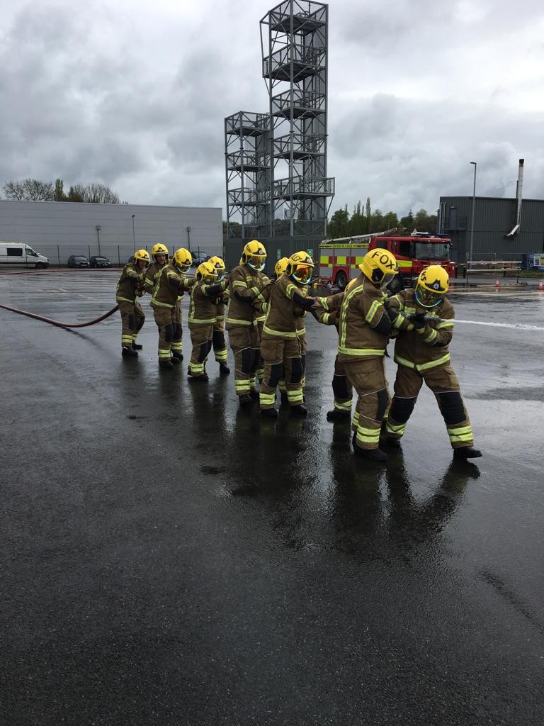 🚒  A few pictures of our current on-call recruits course 2-23! 

After training, they'll take up posts in #Bolsover, #ClayCross, #Ilkeston, #Alfreton, #NewMills, #Bradwell, #Belper & #WhaleyBridge. 

We're recruiting on-call firefighters in #Derbyshire 👉ow.ly/7hOH50OAJ93