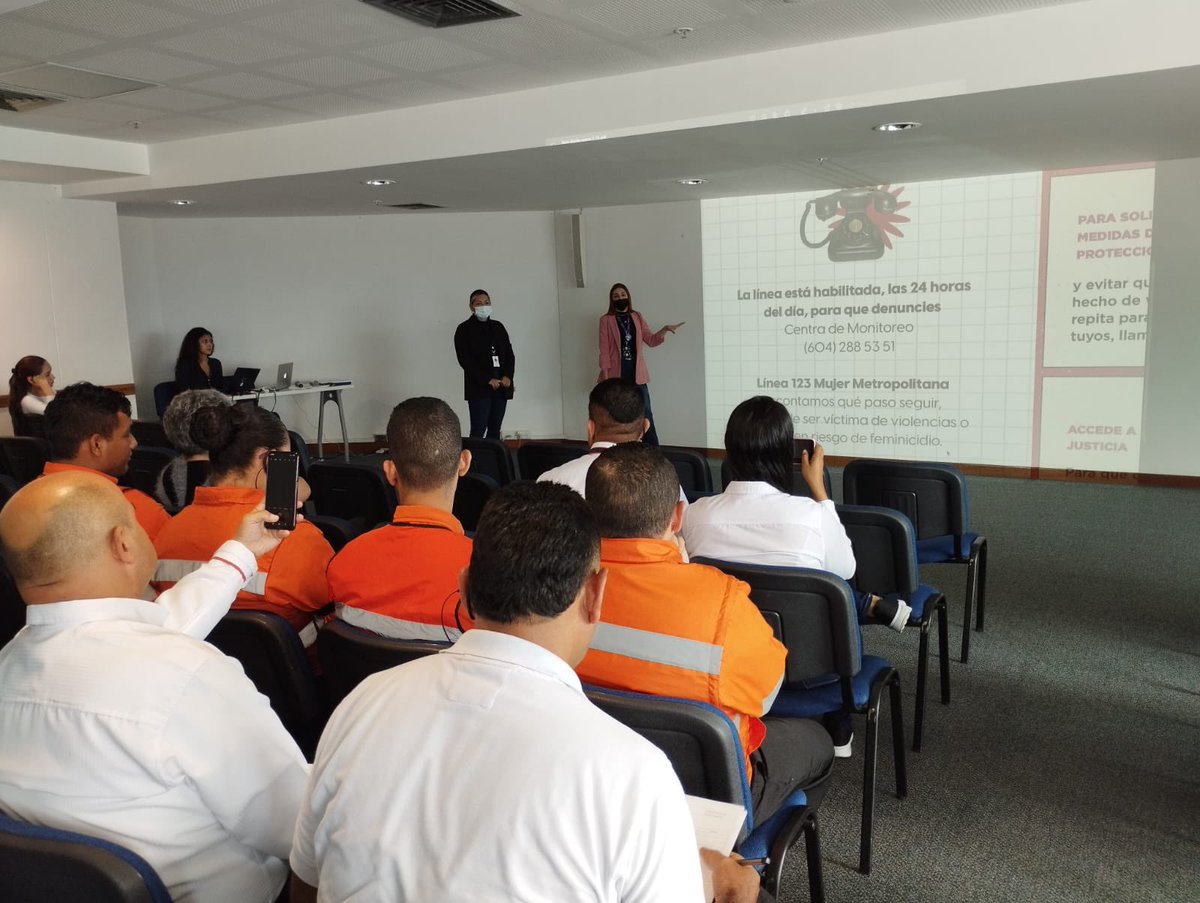 Hoy, atendiendo a la invitación de la Secretaría de la Mujer y el Subdirector de Enfoque de Integridad de género de Sabaneta, nos reunimos junto a nuestros comerciantes para construir las política pública de la mujer de Sabaneta. <a href="/AlcSabaneta/">Alcaldía de Sabaneta.</a>