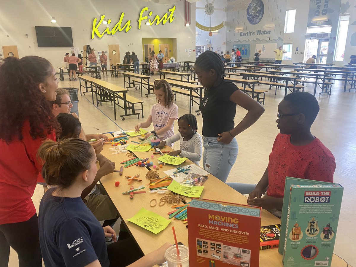 Laura Bickel tweet media