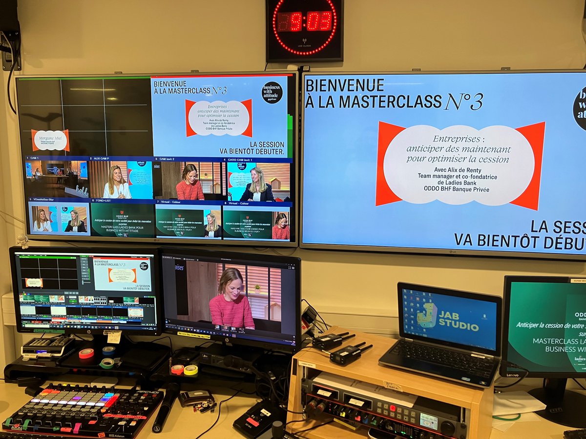 LadiesBank tweet media
