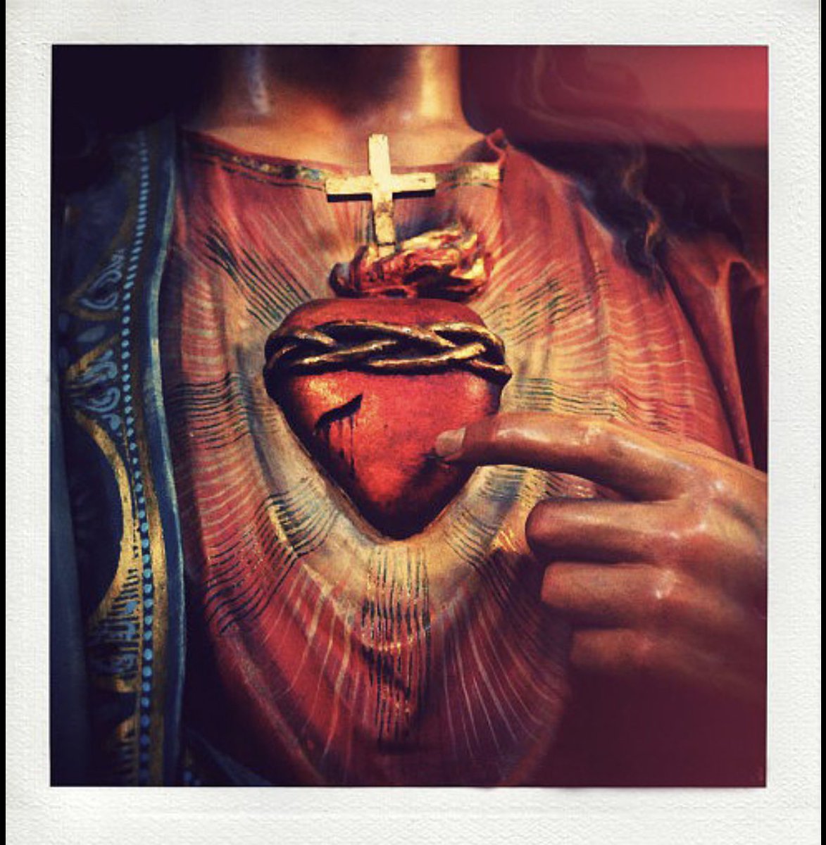 In the Sacred Heart every treasure of wisdom and knowledge is hidden. In that Divine Heart beats God’s infinite love for everyone, for each one of us individually. – St. John Paul II June is a month dedicated to the #SacredHeartofJesus