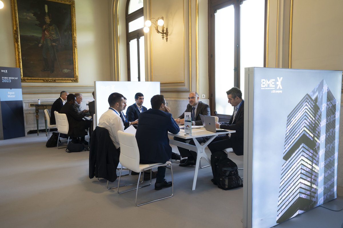 BolsaBME's tweet photo. The 1️⃣9️⃣th edition of the 𝗠𝗲𝗱𝗰𝗮𝗽 𝗙𝗼𝗿𝘂𝗺 concludes after 1,100 meetings between investors and companies, an increase of 30%.

Thank you all! #ForoMedcap 2023
🔗 https://t.co/jmeOVQHgGv https://t.co/HnsQiJskgz