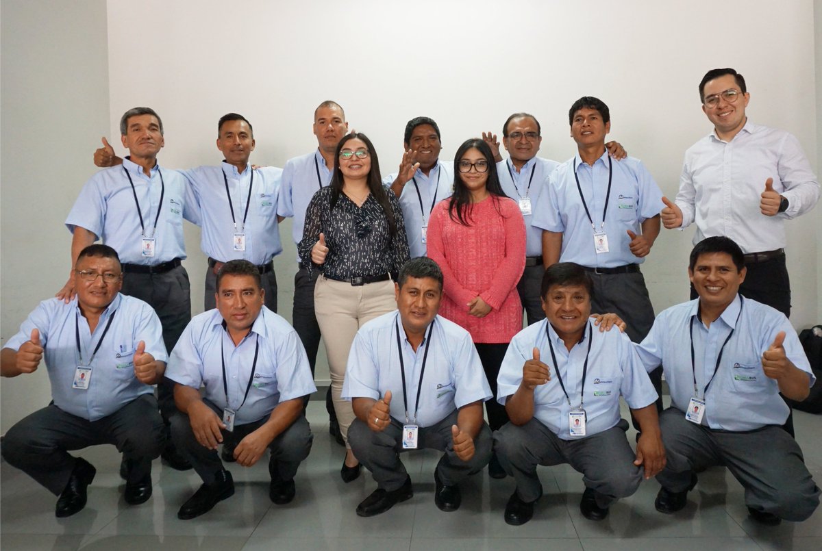 LimaBus1's tweet photo. Recientemente, recibimos a 11 nuevos compañeros, que junto a sus familiares participaron de la Ceremonia de Bienvenida, donde reforzamos nuestro compromiso de brindarles un ambiente seguro para laborar. Conoce más de nosotros en: https://t.co/OJkCrp8hJf https://t.co/2Ljitsz9uM
