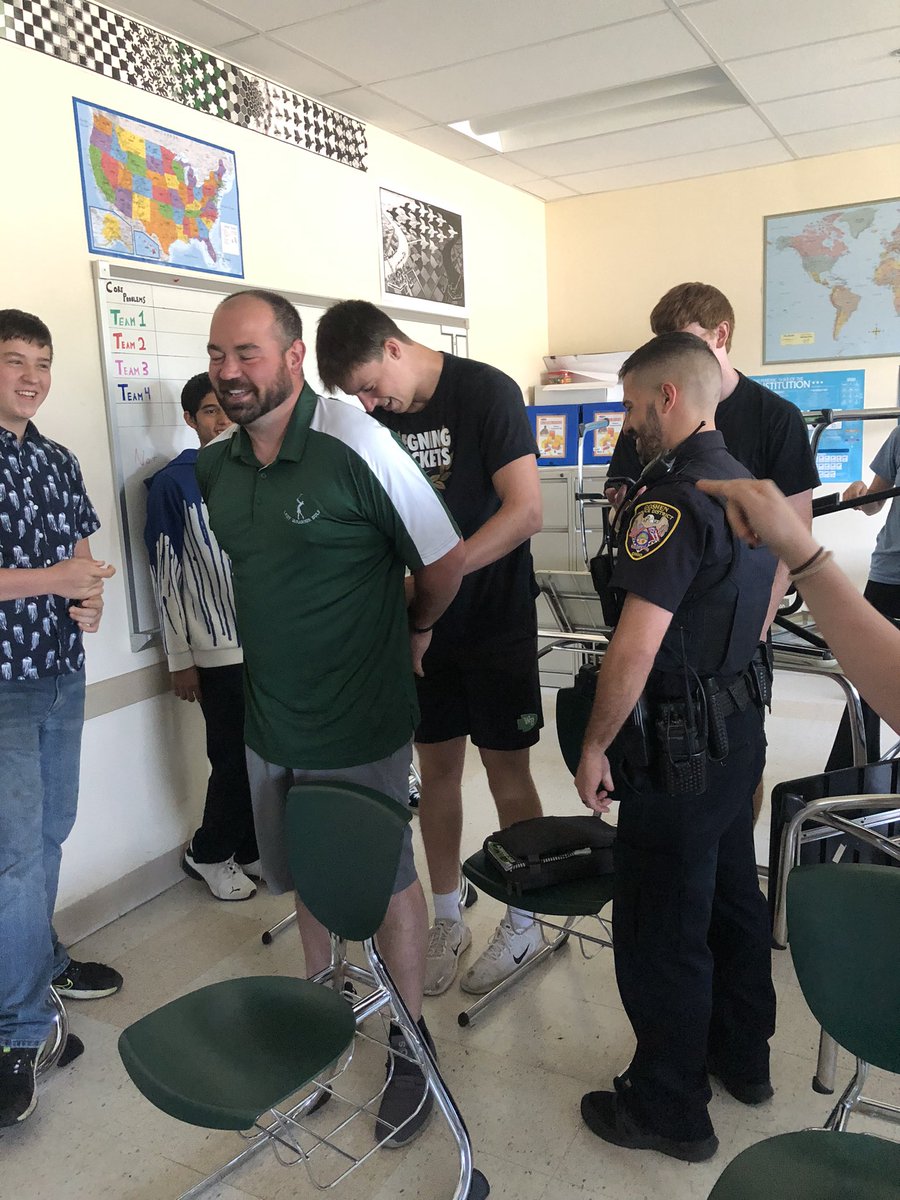 biomarineAPBio's tweet photo. Mr. Hall is guilty of the crime after looking at DNA evidence. Another successful crime solved at WBHS! #crime23 https://t.co/aRsM5kHE7G