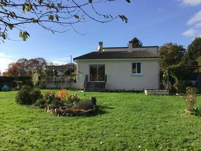 3 bedroom house for sale Piegut Pluviers 24360 

buff.ly/432XKMI #France 🇫🇷 #FranceProperty #FrenchProperty
