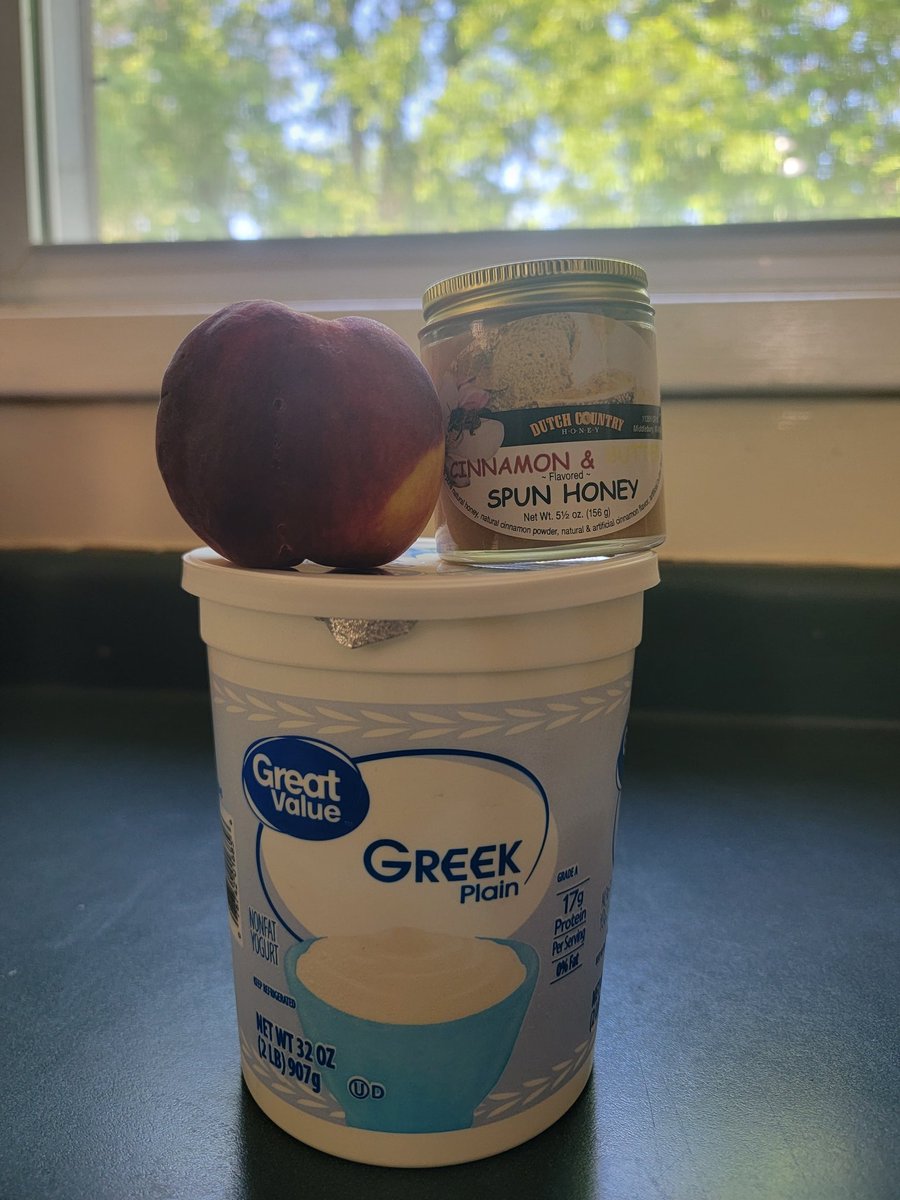 itz_ioi's tweet photo. Been working on my smoothie. 
🍑🫐🍯 https://t.co/aqhHEGWCIz