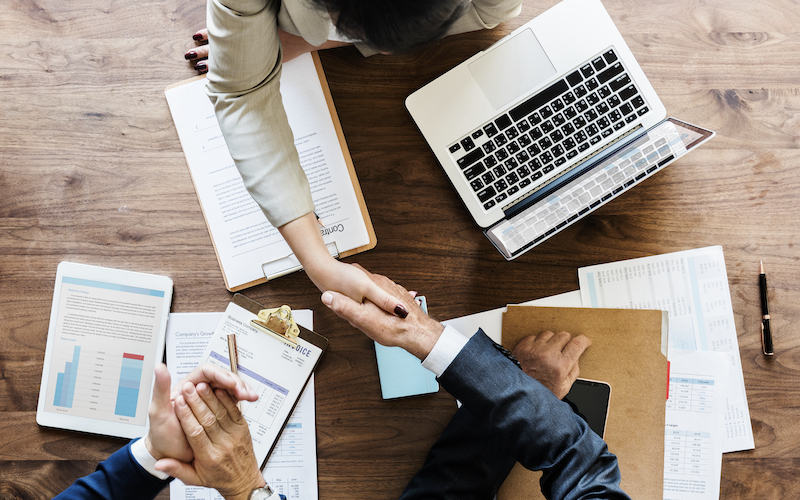 HumanElementA2's tweet image. Looking for ways to keep your B2B company competitive? Human Element&apos;s technical solution architect, Paul Briscoe, recommends investing in eCommerce technology!

To read the full report, follow the link!
hubs.li/Q01RZtPZ0

#B2B #eCommercetechnology
