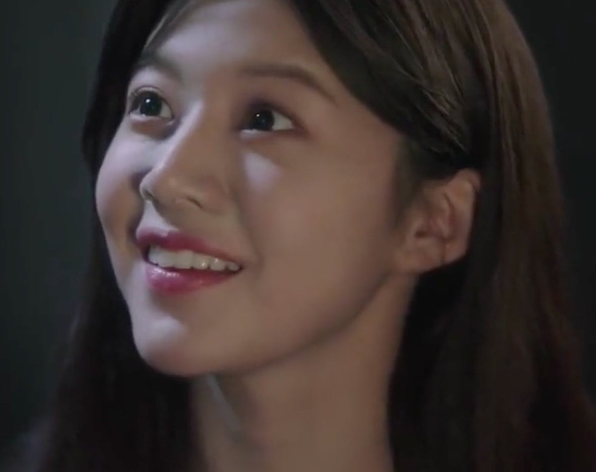 swordofnaksu's tweet image. #GoYounJung as Rapunzel a thread ✨👑