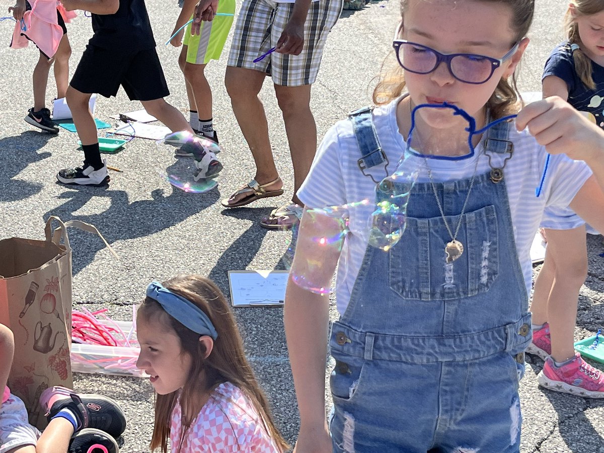 Ellen Jones tweet media