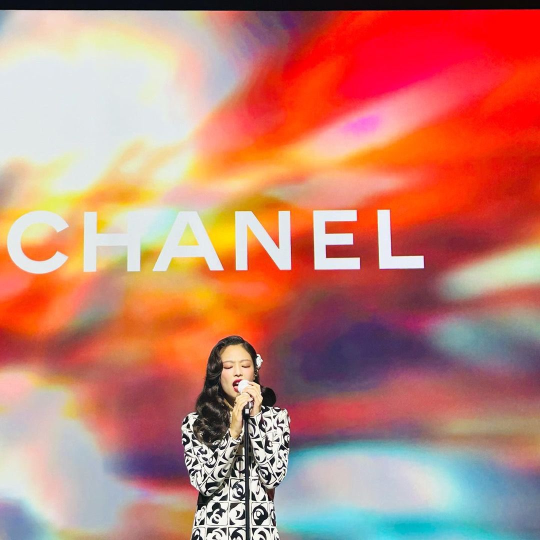 BLACKPINK's Jennie for Chanel in Tokyo, Japan. Jennie performing