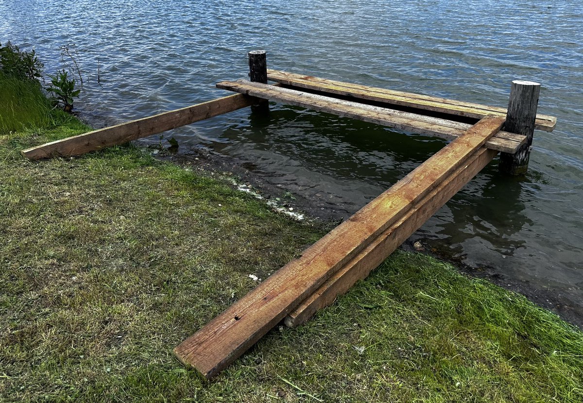 Some more progress on the 3 platforms over at COBBS FARM 🚜🎣