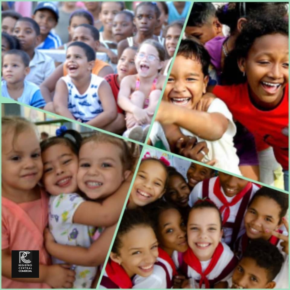 "Y en eso es en lo que más debemos pensar: en los niños de hoy, que son el pueblo de mañana.  Hay que cuidarlos y velar por ellos como los pilares con que se funda una obra verdaderamente hermosa y verdaderamente útil." #FidelPorSiempre 
#CreciendoAlFuturo 
#ComercioCuba