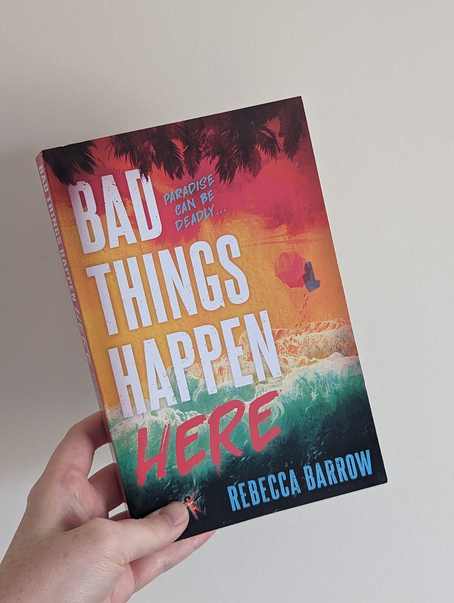 After a stressful day at work, I'm looking forward to a relaxing night reading my book! My current read is #BadThingsHappenHere by Rebecca Barrow 🌴😊📚