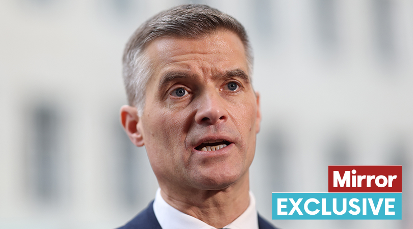 MirrorPolitics's tweet image. Leaked email shows minister used civil servants for attack on Labour in 'rule breach' mirror.co.uk/news/politics/…