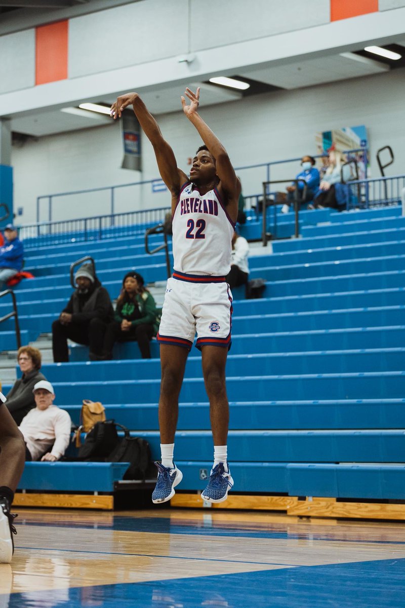 karlahyder's tweet photo. TBT to senior season 2023 @AlexHyder4 uncommitted 6'3" Guard - ready to go.
🏀Scoring, Leaping🗑️, Winning Games💯!
Coaches don't keep sleepin' 👀on him!
#uncomitted #leader #destinedforbig #BIGHEART #BIGGAME #BIGTEAMPLAYER #coachable https://t.co/4MtyiyYiGc