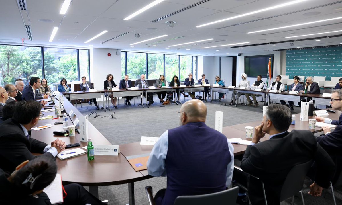 INCIndia's tweet photo. Shri @RahulGandhi in interaction with leading think tank organisations in the United States.

Hosted by Hudson Institute, the event offers a forum for discussion on approaching issues. https://t.co/M88l9tO0Xa