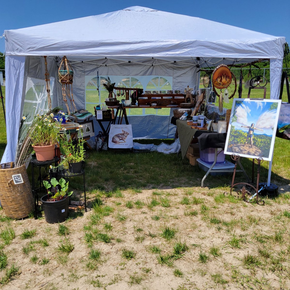 At the Nick today till 3:30 for the Wolfeboro NH Farmer's Market! 💚🌻☀️