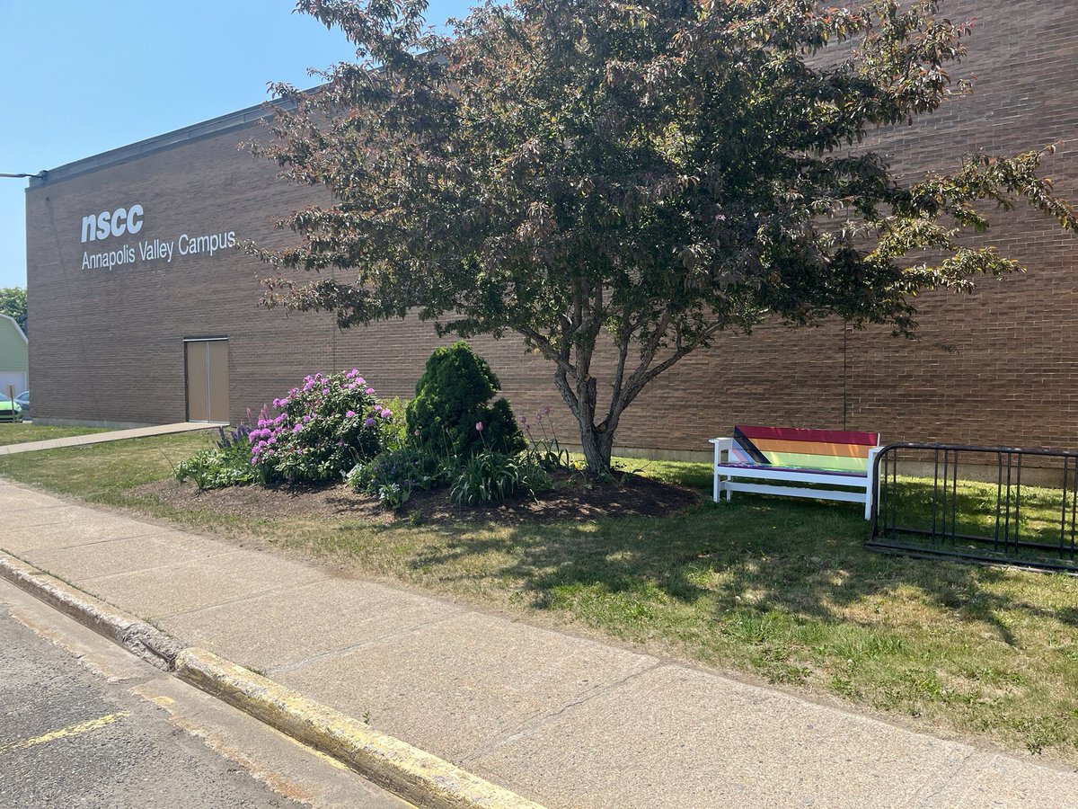 Big thank you to Jodi, from our @NSCCavc facilities team, he reconditioned and painted both benches to help us celebrate Pride Month at Middleton and COGS campuses.Thanks again to our amazing team at AVC! <a href="/NSCCNews/">Nova Scotia Community College - NSCC</a> <a href="/TownofMiddleton/">Town of Middleton</a> <a href="/middletonrotary/">Rotary Middleton</a>