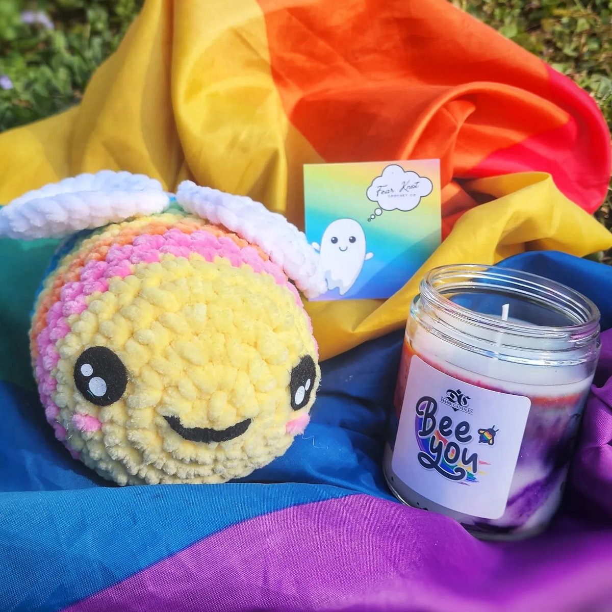 Happy Pride Month! We're buzzing with excitement as we've hived up with Fear Knot to offer you this soft, crocheted Happy Bee with a custom jar marbled candle! darkcandles.com/product/bee-yo… #darkcandles #lightforthosewhopreferthedark #PrideMonth #Pride #PrideMonth2023 #Pride2023