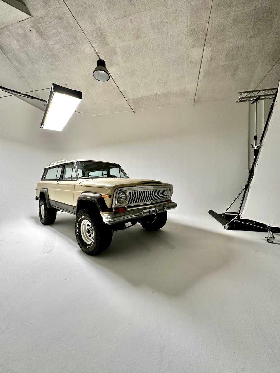PatellidK4's tweet photo. #Backstage #spazio36 #film #photoshoot #milan #fashion #adv #set https://t.co/0aq9vAi0rG