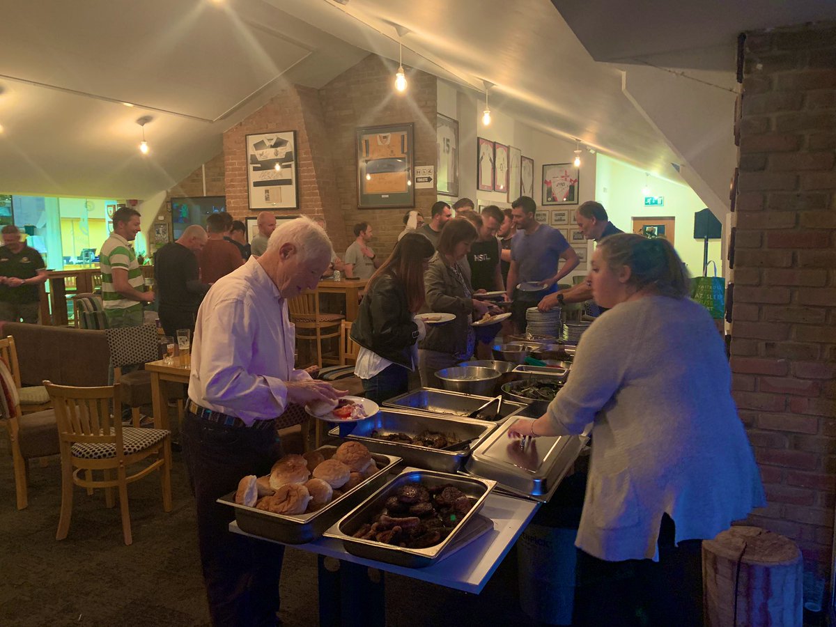 guildfordrugby's tweet photo. Great to see the Vets enjoying a BBQ after Touch Rugby last night.  If you are interested in joining we meet every Wednesday evening for a run around and social afterwards.   Please DM for more information #rugby #teamwork #social #bbq #fun #healthy https://t.co/jaZOzGqFmD