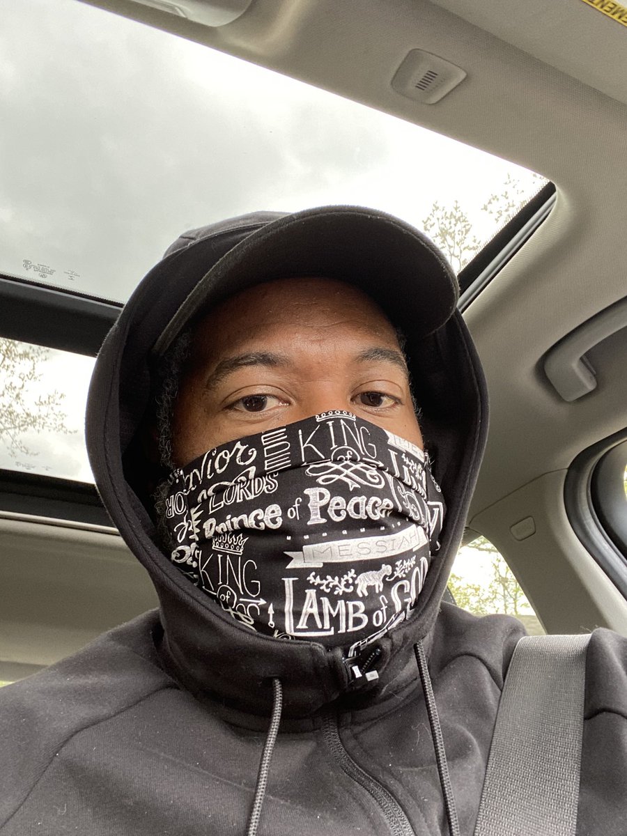 kebs221's tweet photo. Si vous êtes dehors, protégez votre identité. Utilisez un masque, un bandana ou autre chose. Ne filmez pas les gens à visage découvert SVP. https://t.co/rKL3I7BQtu