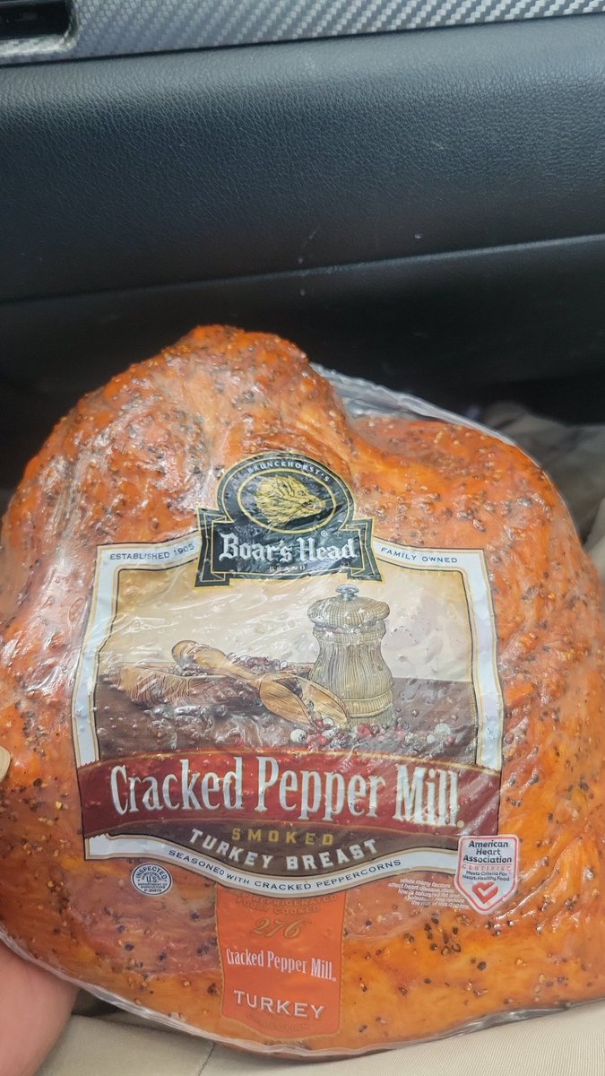 B0V1CE's tweet photo. I KEEP DAT MF THANG ON ME #MeatTALK https://t.co/S4kJmtaicZ