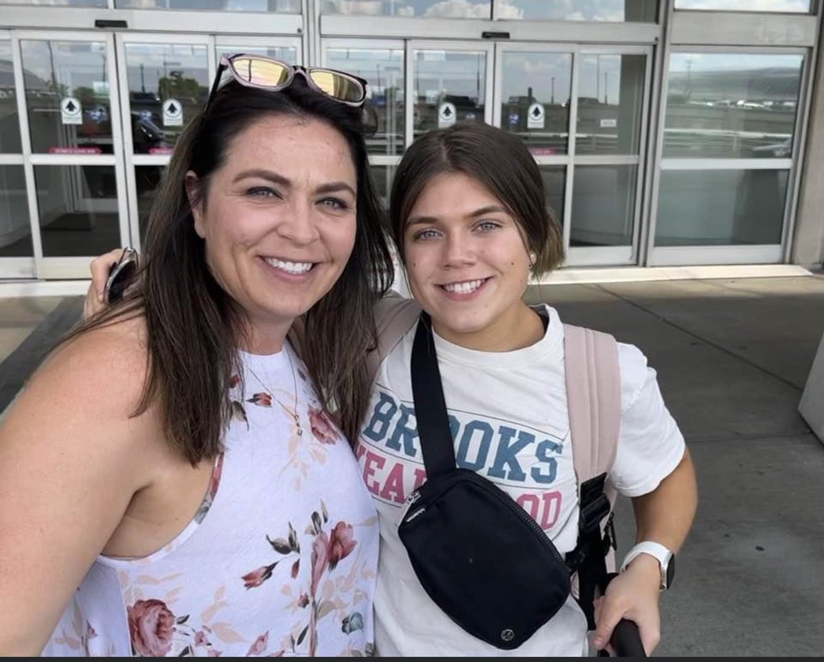 Jennife30206465's tweet photo. @garthbrooks Vegas here we come!!! Can’t wait for this amazing weekend ❤️ https://t.co/7aGndsvBMs