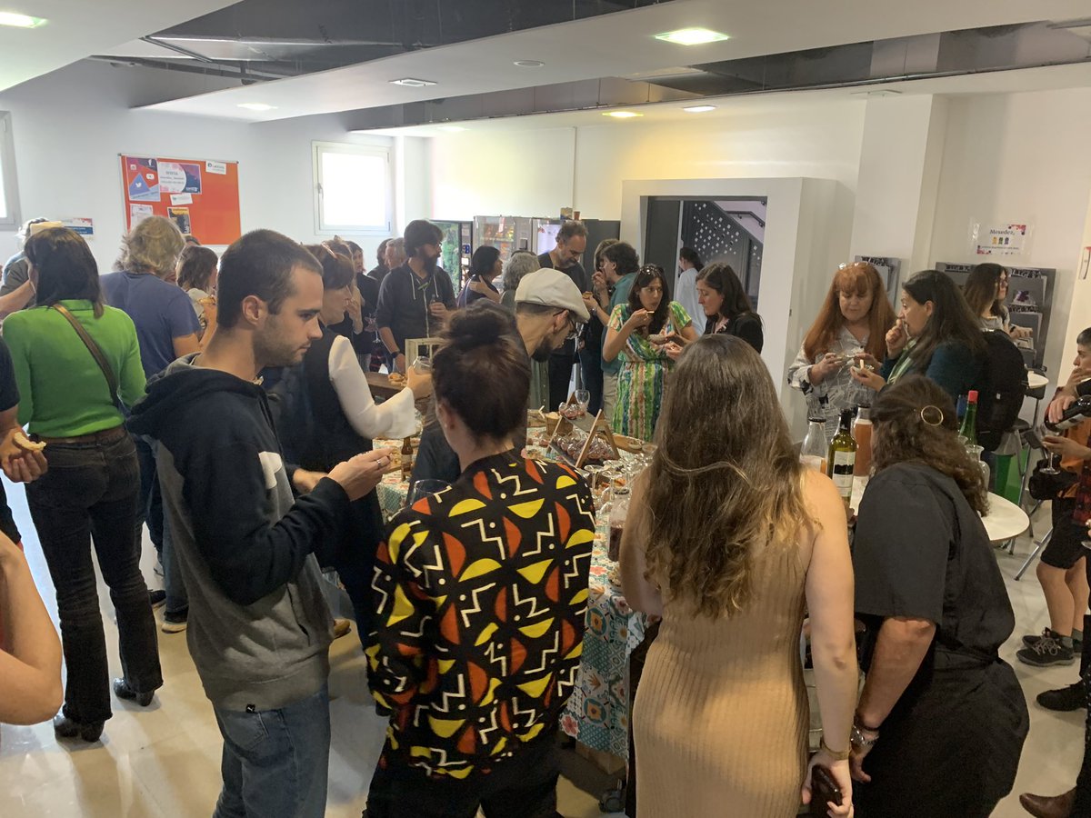 ariwakego's tweet photo. Hoy hemos estado en la Asamblea Ordinaria de @REASEuskadi en Bilbao.
Más de 100 entidades conforman la #ESS en Euskadi.
Carta de Principios de la #economiasocialysolidaria: 
https://t.co/TsMkgsLQiT

Eskerrik asko 🙏🏽💫💞🍀😘

#reas #reaseuskadi #economiasocial #economiasolidaria https://t.co/0ZzGvNURES